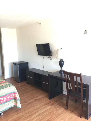 Budget Inn