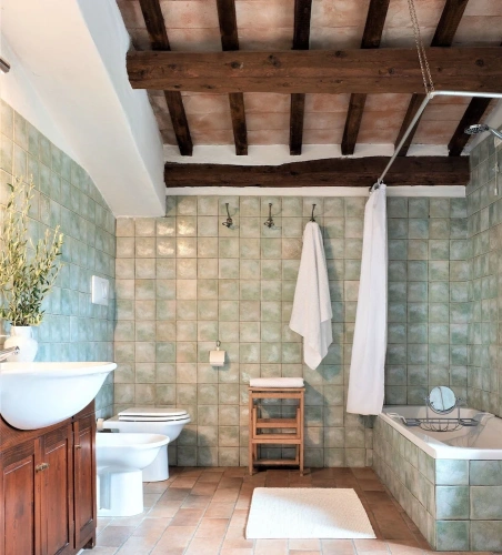 6 Bedrooms Classic Cottage