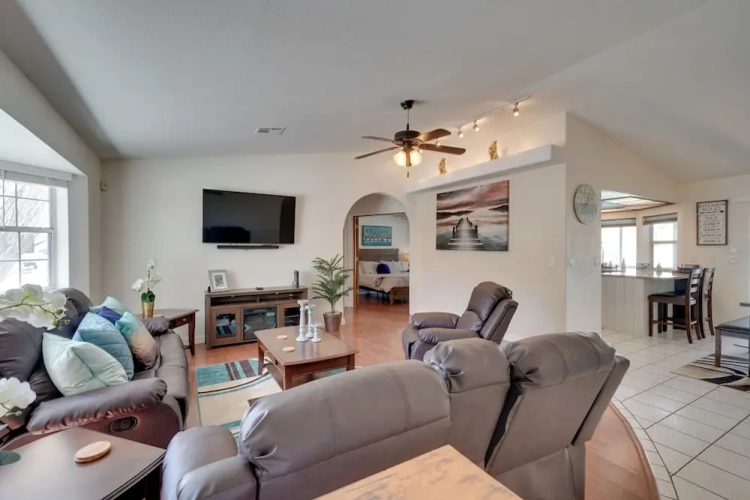 3 Bedrooms Cottage