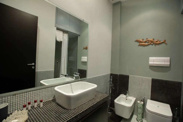 Two Sisters Suites