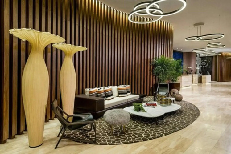 Hyde Beach Condos by Ammos VR