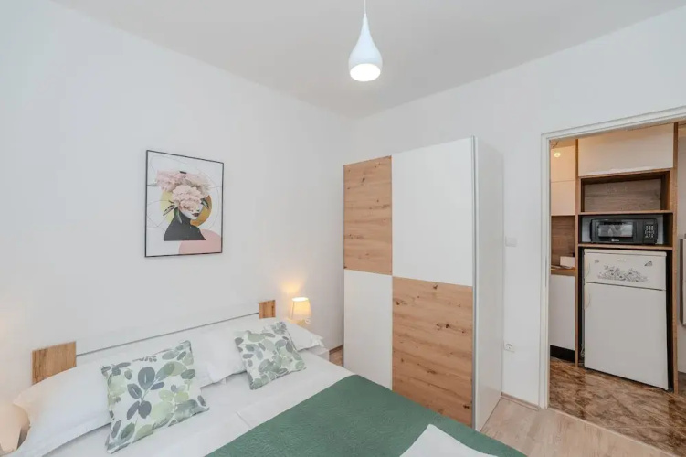 Apartments Plantosar