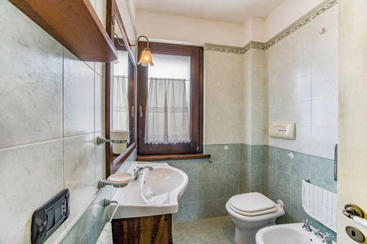 2 Bedrooms Family Apartment with sea view