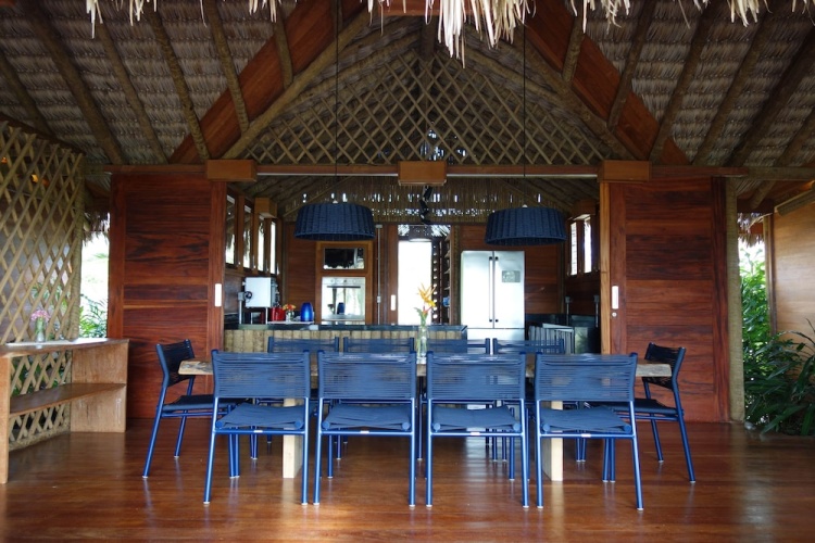 4 Bedrooms Family Villa beachfront