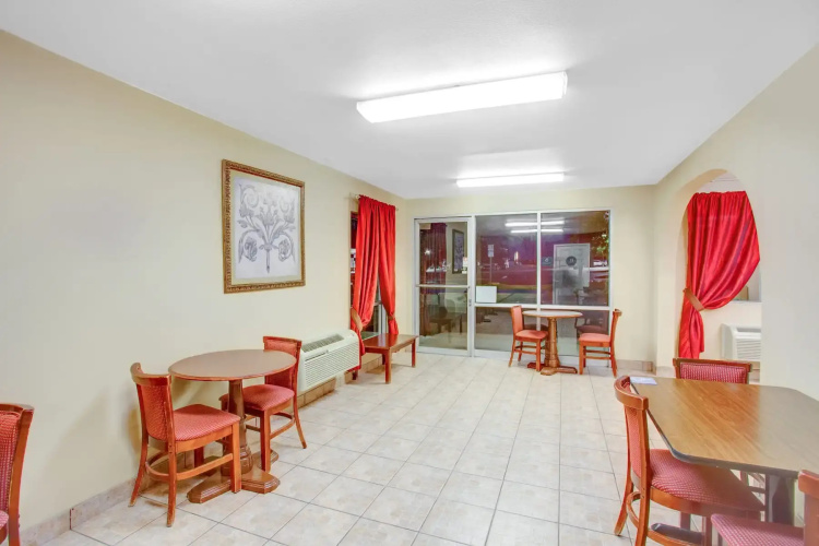Baymont By Wyndham Coalinga