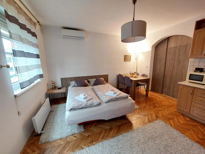 MB Deluxe Apartment