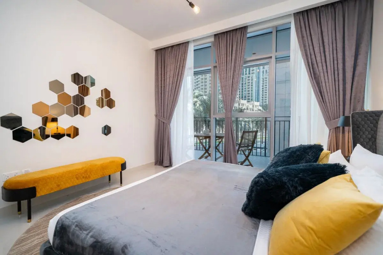 Luxurious 1BR in Downtown