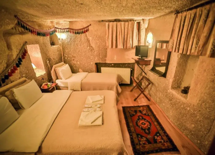 SOS Cave Hotel