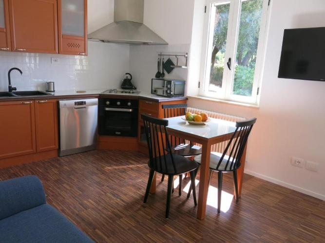 1 Bedroom Apartment with garden view
