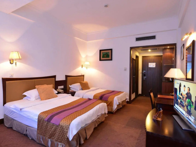 Baodao Exhibition Center Hotel