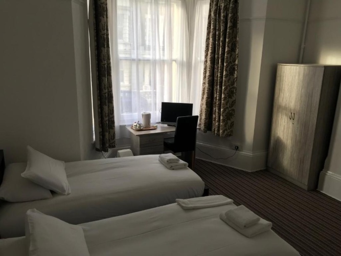 Economy Twin room