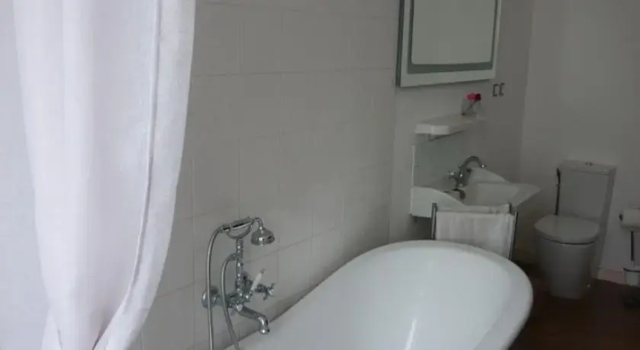 Bed And Breakfast Le Nid En Ville