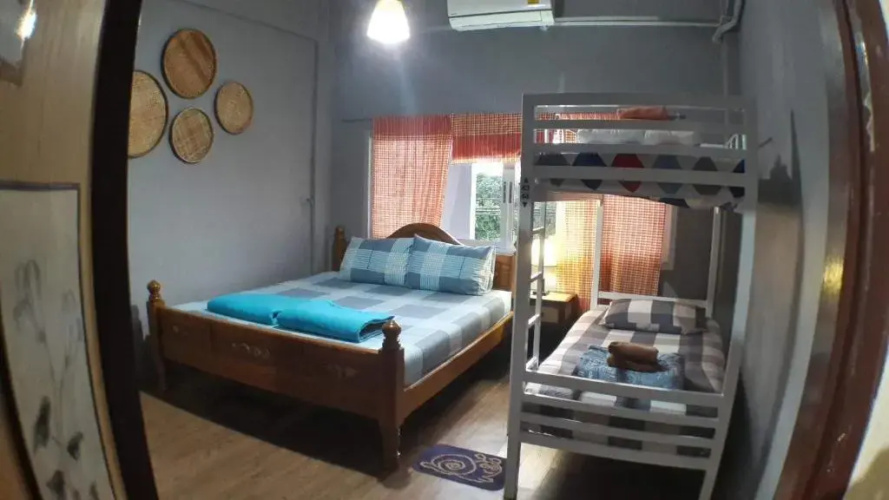 Muster House - Hostel