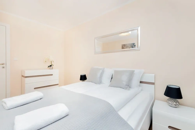 2 Bedrooms Twin Apartment with balcony