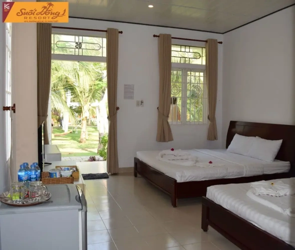 Standard Family room with garden view