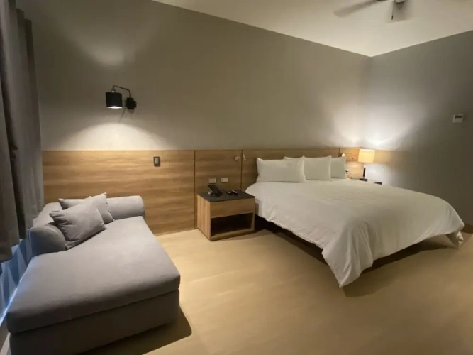 Deluxe Single room