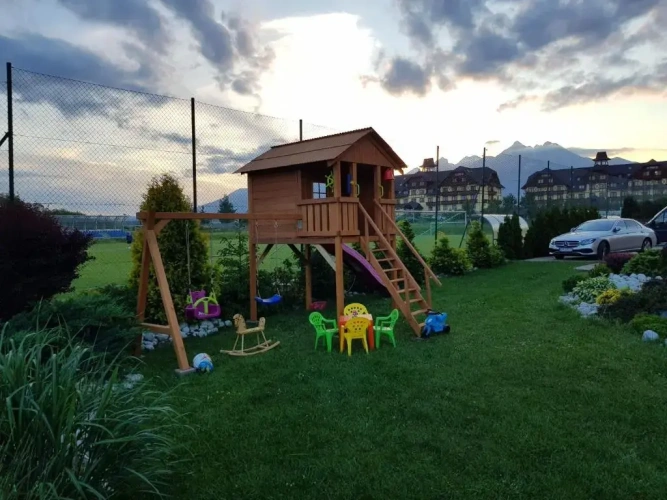 Standard Quadruple room with mountain view