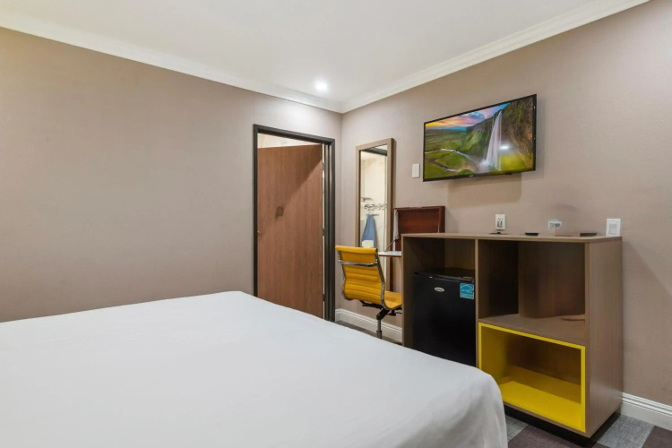 Hotel H-Wood
