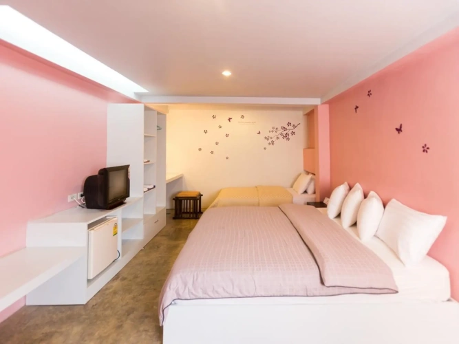 Standard Triple room