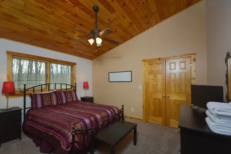 Donovan's Dacha 3 Bedroom House