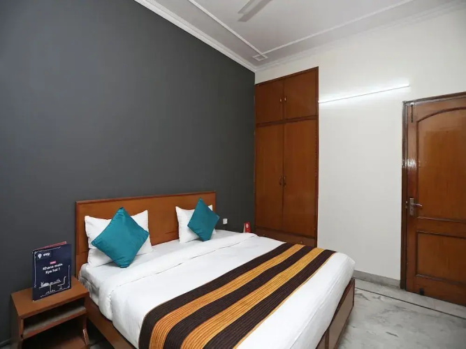 OYO 14408 Corple Stays