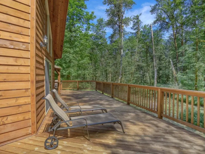 Salmon River Chalet