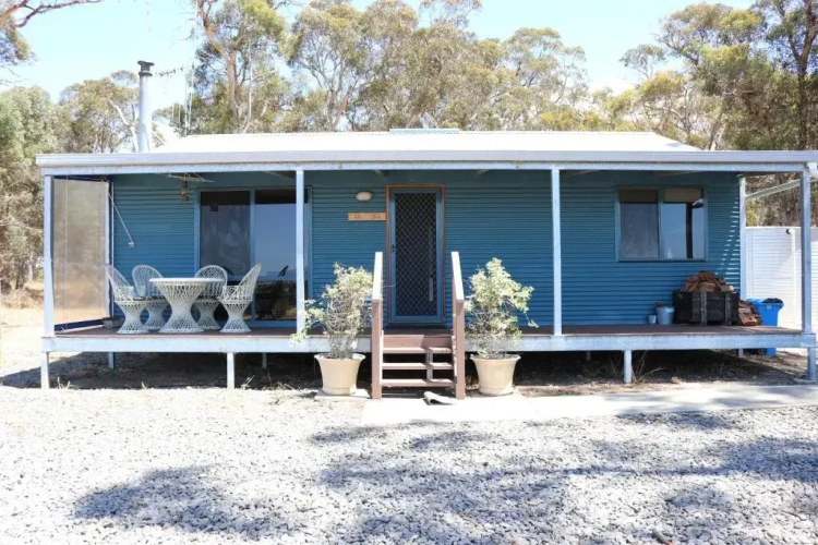 2 Bedrooms Cottage