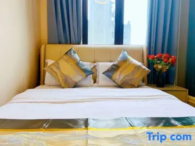 2 Bedrooms Business Family Suite