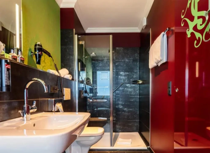 Suite with balcony