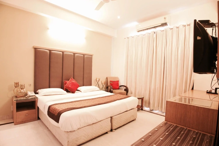 Standard Double Family room with city view