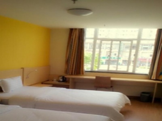 Standard Double room with city view