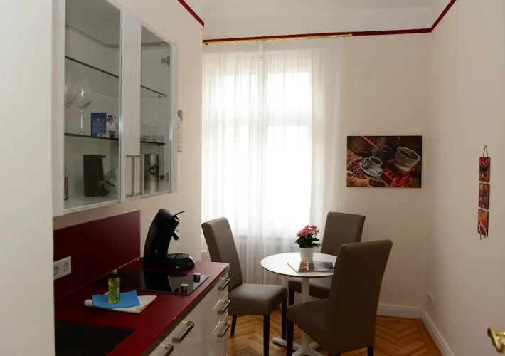 5 Bedrooms Luxury Villa with park view