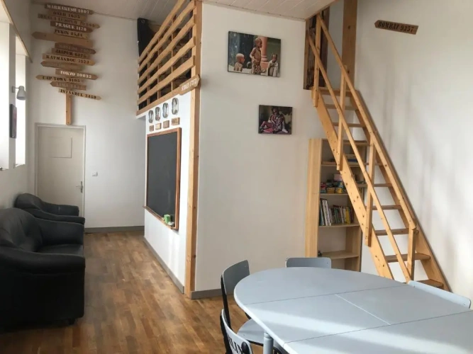 2 Bedrooms Apartment