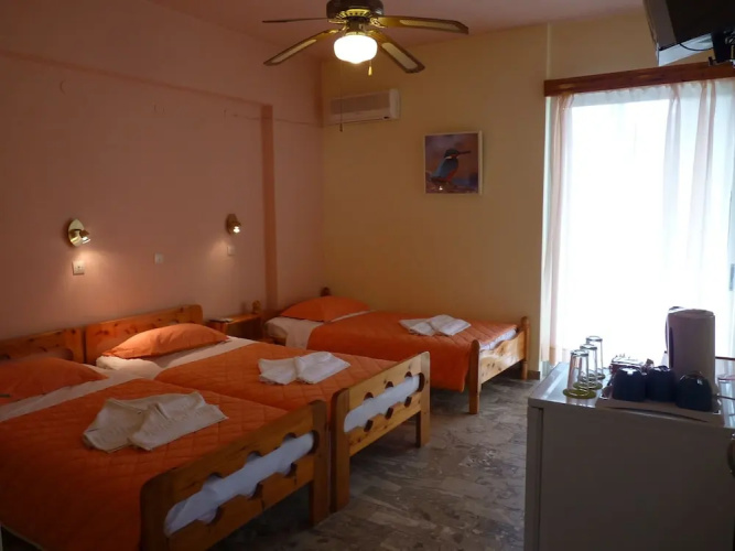 Alkyoni rooms