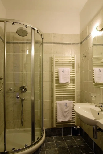Quadruple Suite