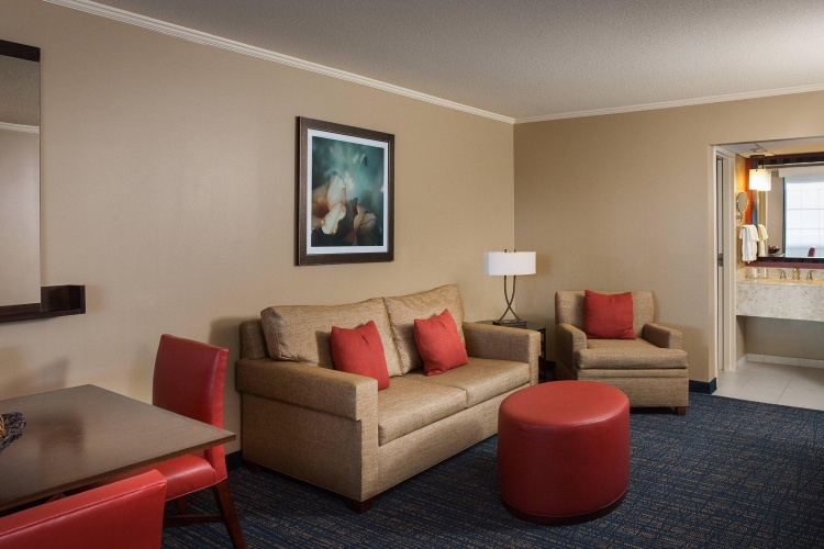 2 Bedrooms Double Suite