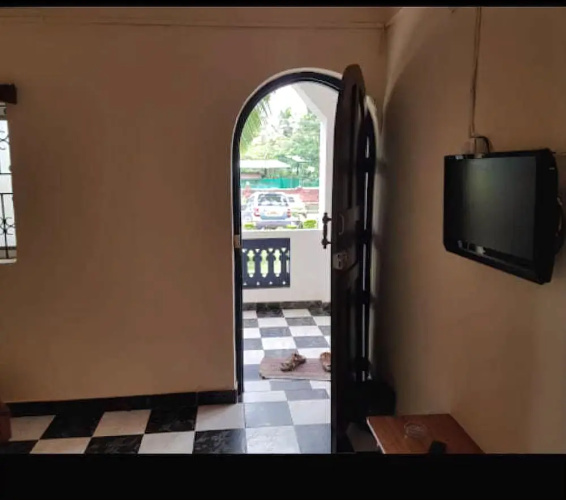 Royal Castle Baga Beach Resort