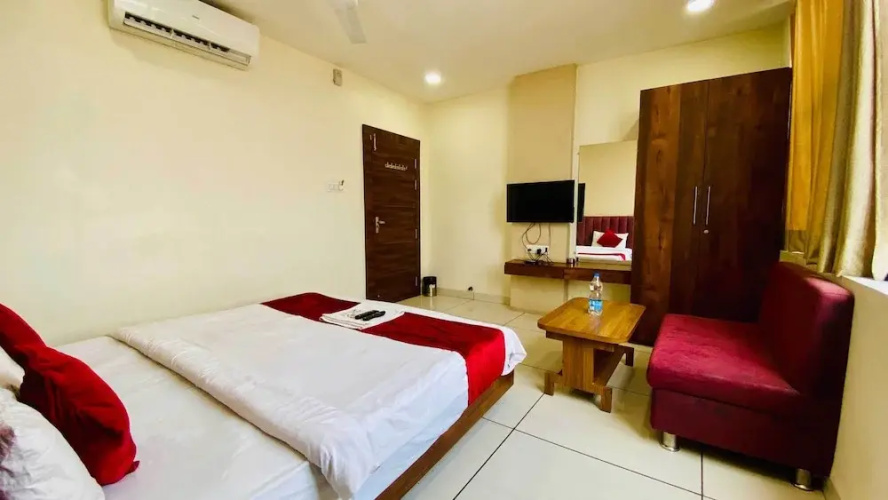 Hotel Sukh Vilas