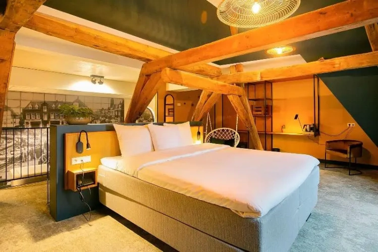 Deluxe Double Suite