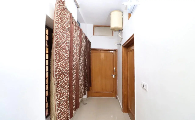 OYO 27669 Harkirat Niwas
