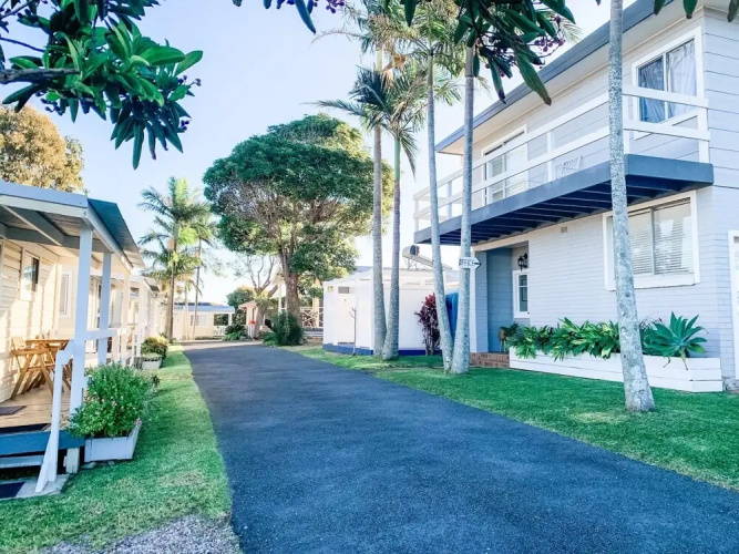 Little Palm Cabins