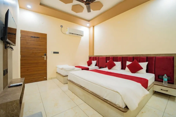Luxury Triple room