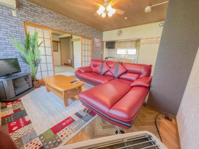 4 Bedrooms Triple Cottage