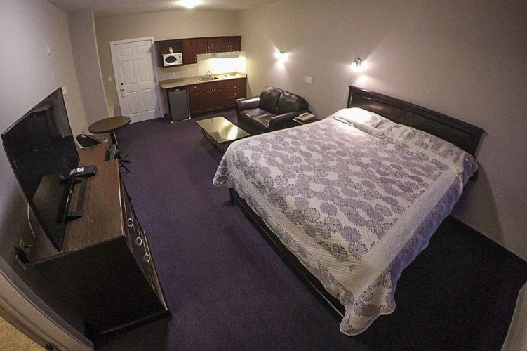 Westwood Inn