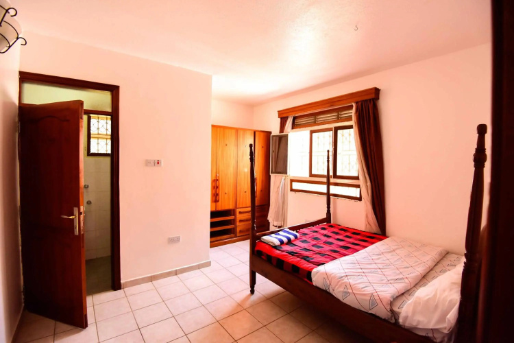 Crane Serviced Apartments