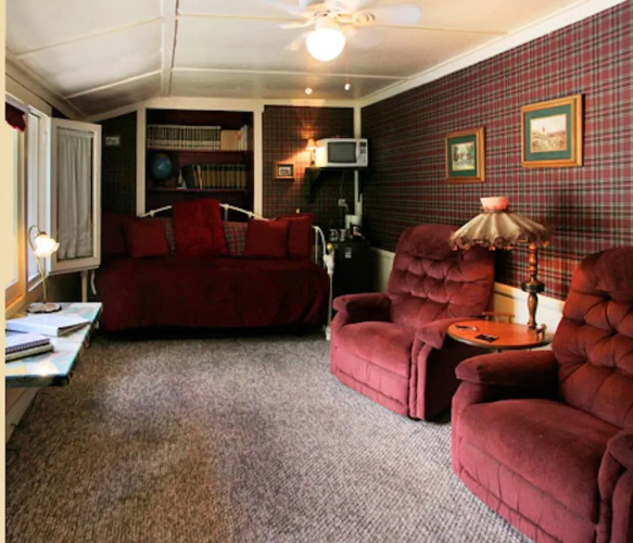 Silver Pines Lodge
