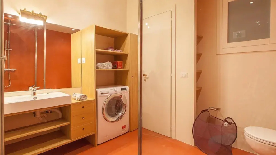 Rental in Rome Suite Spanish