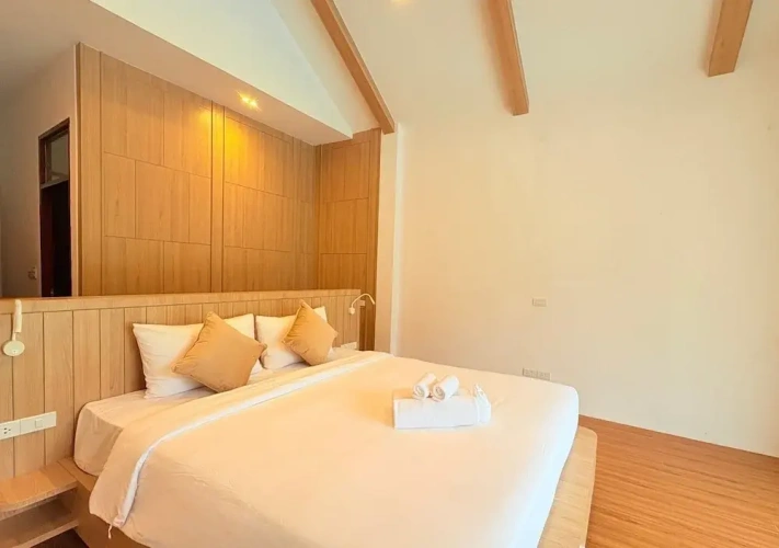 1 Bedroom Deluxe Basement room with pool view