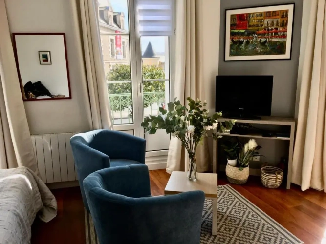 1 Bedroom Apartment