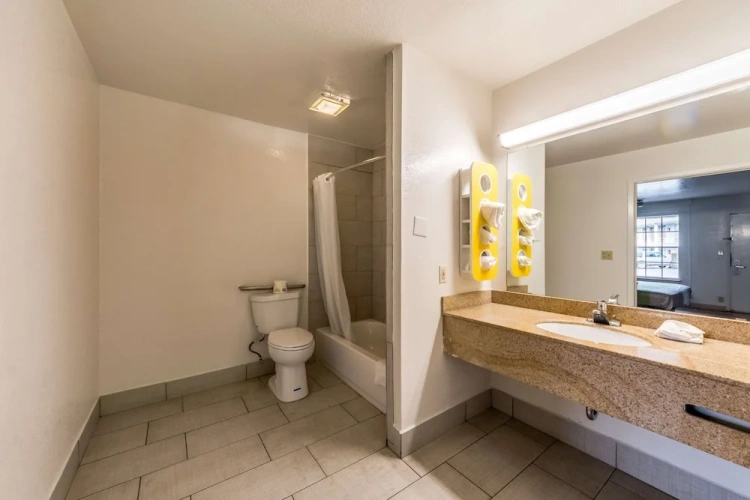 Deluxe Double Suite